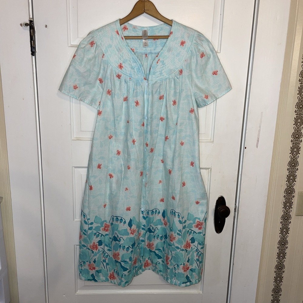 Soft Floral Button Up Summer Housecoat Medium Granny Cottage‎ core